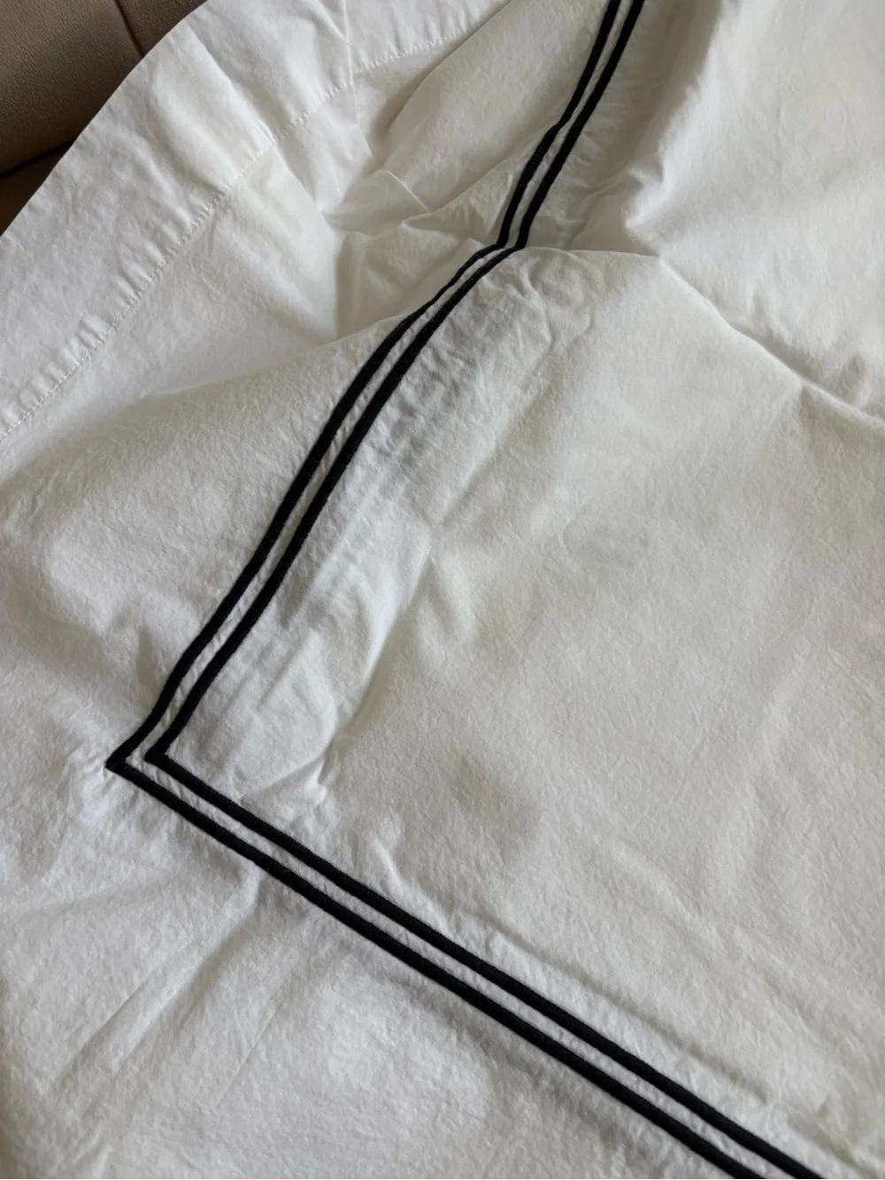 Hudson Park Collection White Cotton Hotel Style Shower Curtain with Black Trim